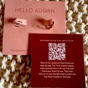 Hello Adorn Tiny Twist Hoops 6mm